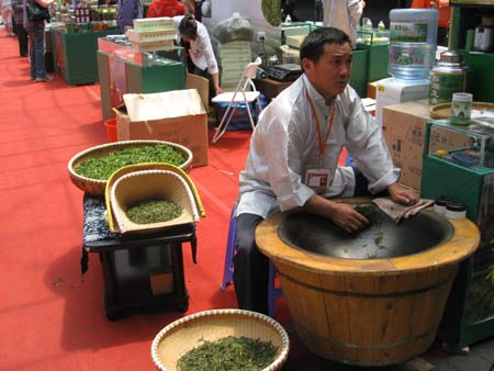Shanghai market trader