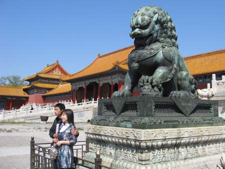 Forbidden City Statue