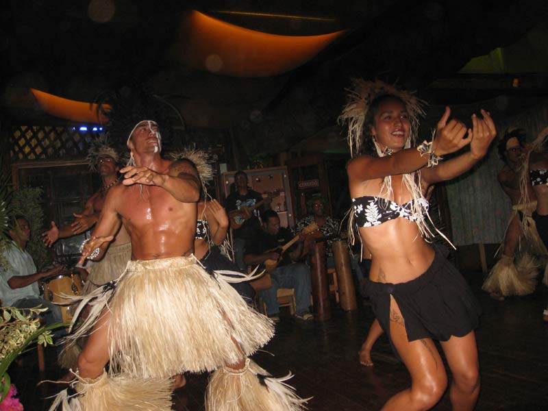 dance show easter island