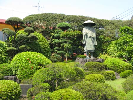 statue  in gardens Kagoshima