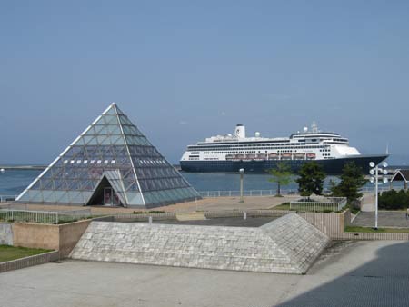 vollendam in aomori harbour