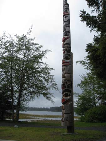 totem pole Sitka national historic park