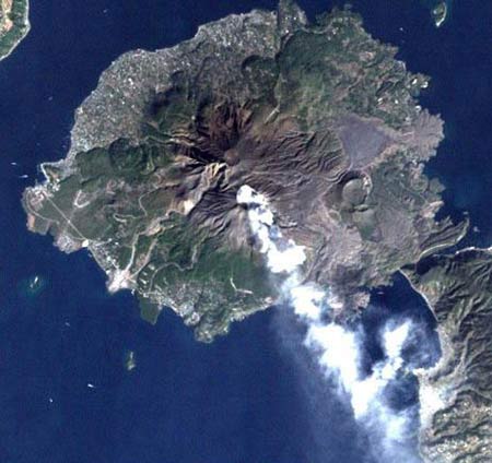 Mount Sakurajima kagoshima smoking