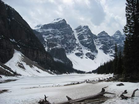 Emerald Lake frozen 