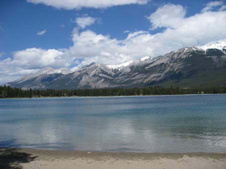 Road to Lake Maligne, jasper