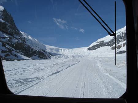 snow bus driving up onto the Columbia Icefield