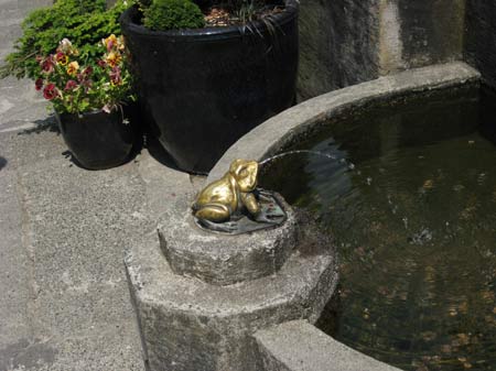 fountain at Butchart gardens